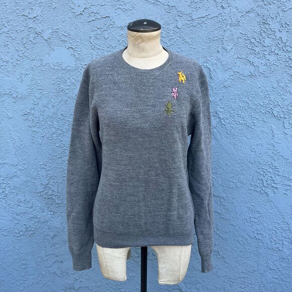 Hand Embroidered Sweater Upcycled One of a kind unisex Medium or large - Picture 6 of 7